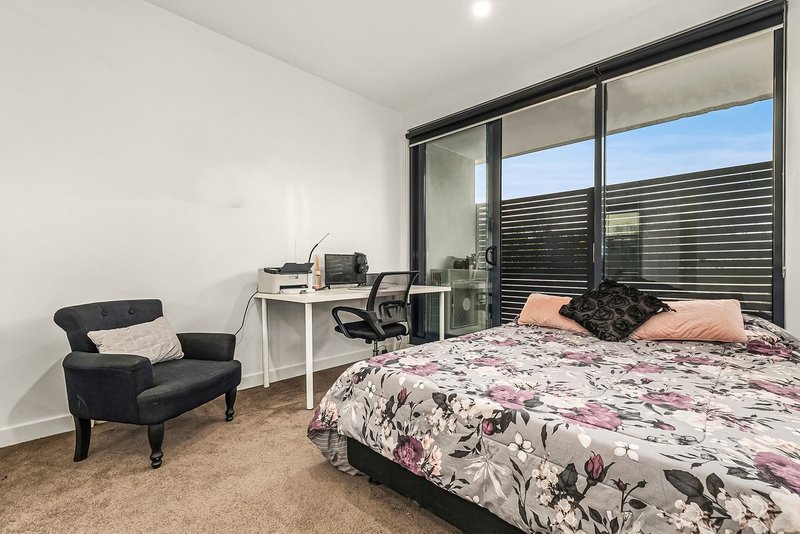 Photo - 205/139 Burwood Highway, Burwood VIC 3125 - Image 6