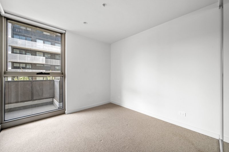 Photo - 205/15 Bond Street, Caulfield North VIC 3161 - Image 6