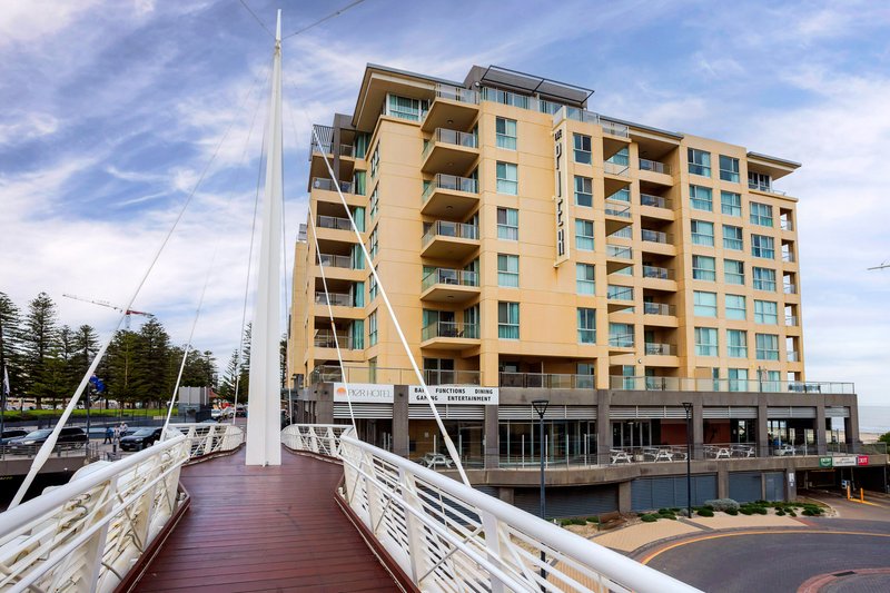 Photo - 205/16 Holdfast Promenade, Glenelg SA 5045 - Image 24