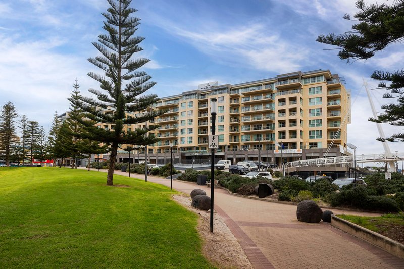 Photo - 205/16 Holdfast Promenade, Glenelg SA 5045 - Image 27