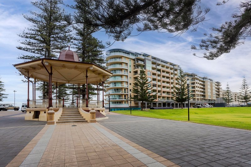 Photo - 205/16 Holdfast Promenade, Glenelg SA 5045 - Image 34
