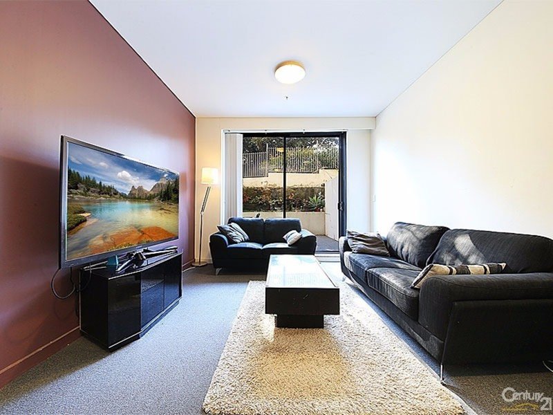 Photo - 205/2 Brodie Spark Drive, Wolli Creek NSW 2205 - Image 5