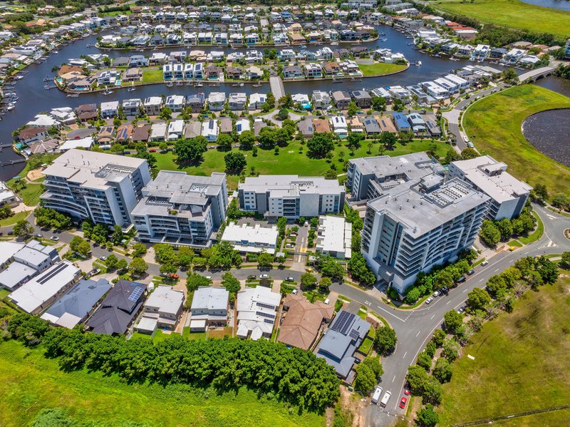 Photo - 205/2 East Quay Drive, Biggera Waters QLD 4216 - Image 18