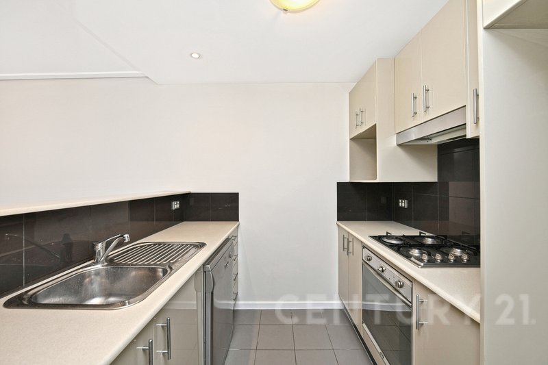 Photo - 205/2 Margaret Street, Rozelle NSW 2039 - Image 5