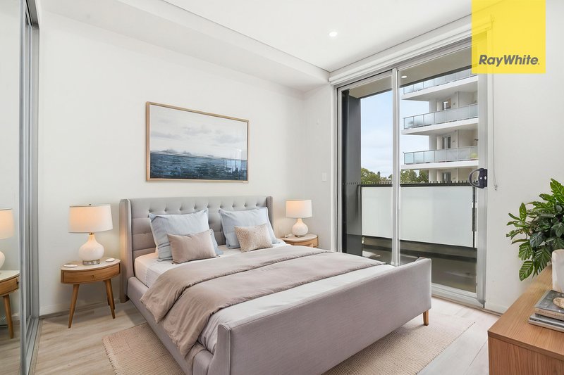Photo - 205/20 Dressler Court, Merrylands NSW 2160 - Image 5