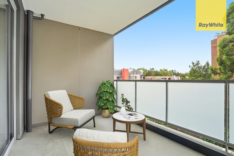 Photo - 205/20 Dressler Court, Merrylands NSW 2160 - Image 10