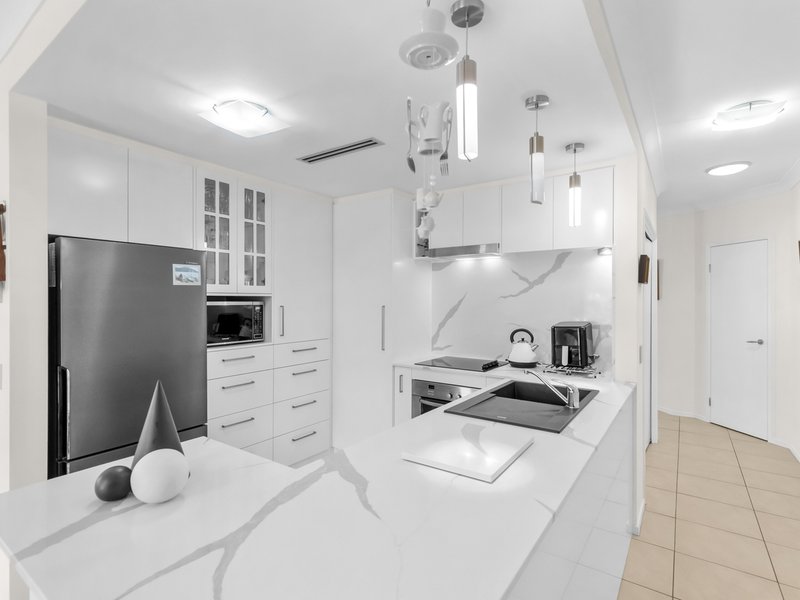Photo - 2052/1 The Vistas Drive, Carrara QLD 4211 - Image 2