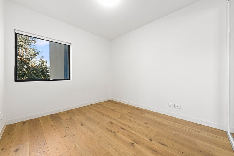 Photo - 205/213 Burwood Highway, Burwood East VIC 3151 - Image 4