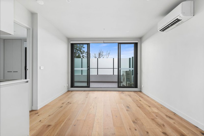Photo - 205/23 Bent Street, Bentleigh VIC 3204 - Image 2