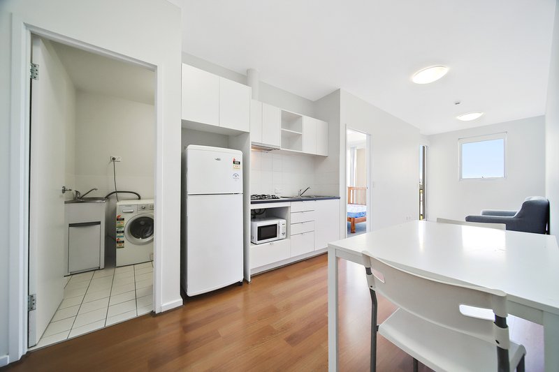 Photo - 205/246-248 Franklin Street, Adelaide SA 5000 - Image 1