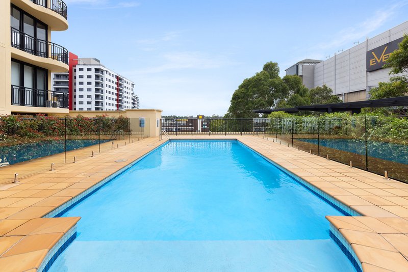 Photo - 205/25-29 Hunter Street, Hornsby NSW 2077 - Image 7