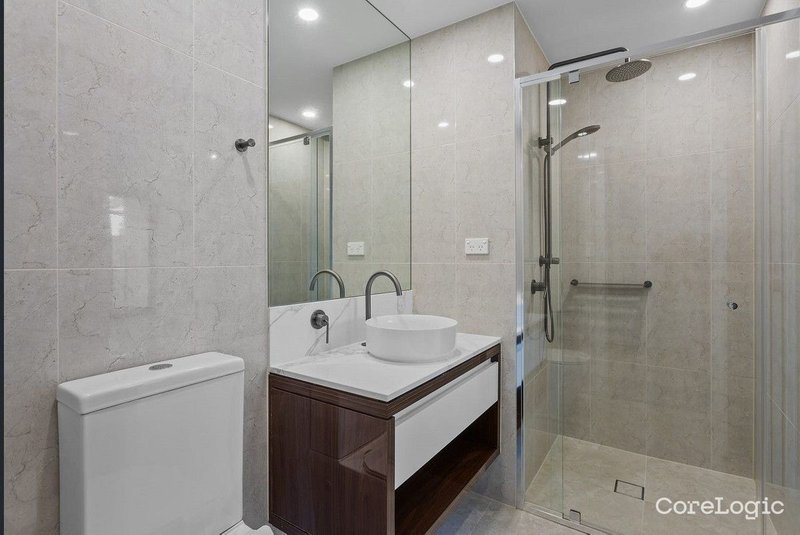Photo - 205/28-30 Second Avenue, Broadbeach QLD 4218 - Image 5