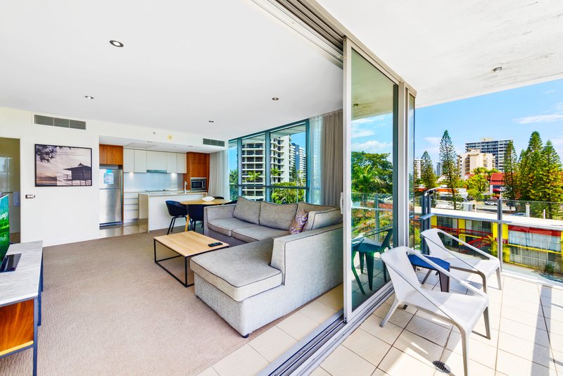 Photo - 205/3018 Surfers Paradise Boulevard, Surfers Paradise QLD 4217 - Image 6