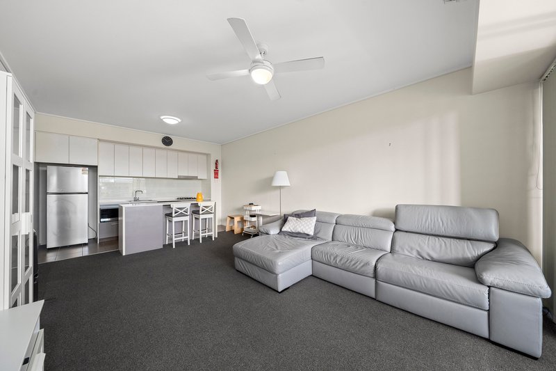 Photo - 205/33 Main Street, Rouse Hill NSW 2155 - Image 9