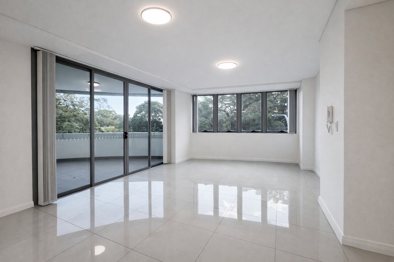 Photo - 205/39 Kent Road, Mascot NSW 2020 - Image 1