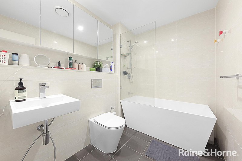 Photo - 205/4-8 Smallwood Ave , Homebush NSW 2140 - Image 3