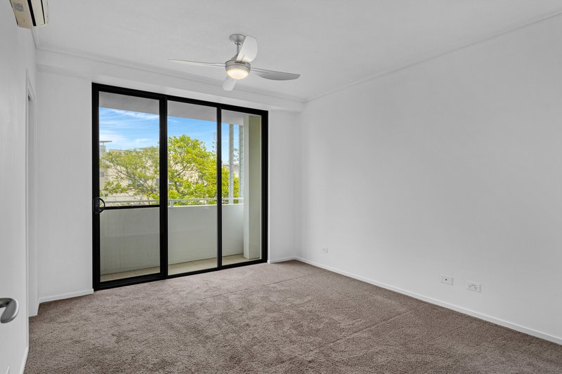 Photo - 205/50 Riverwalk Avenue, Robina QLD 4226 - Image 8