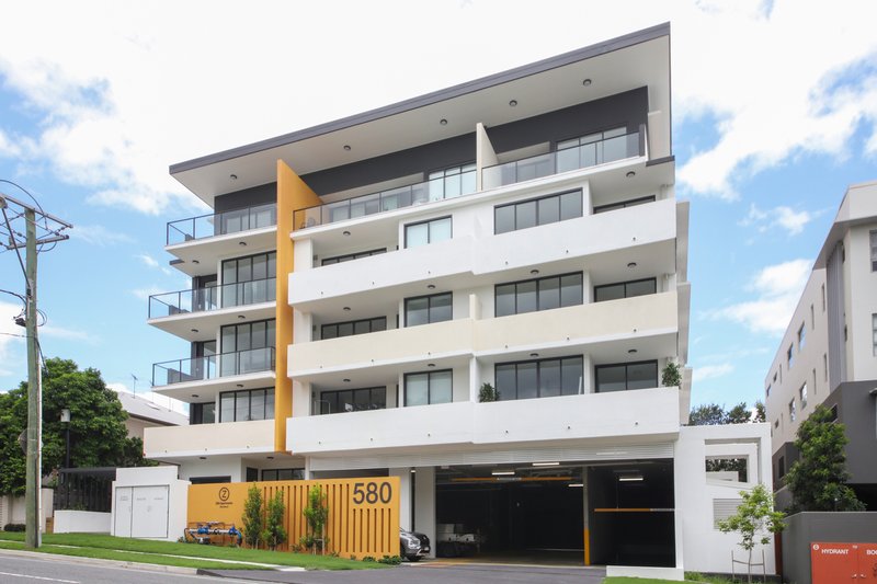 Photo - 205/580 Sherwood Road, Sherwood QLD 4075 - Image 4