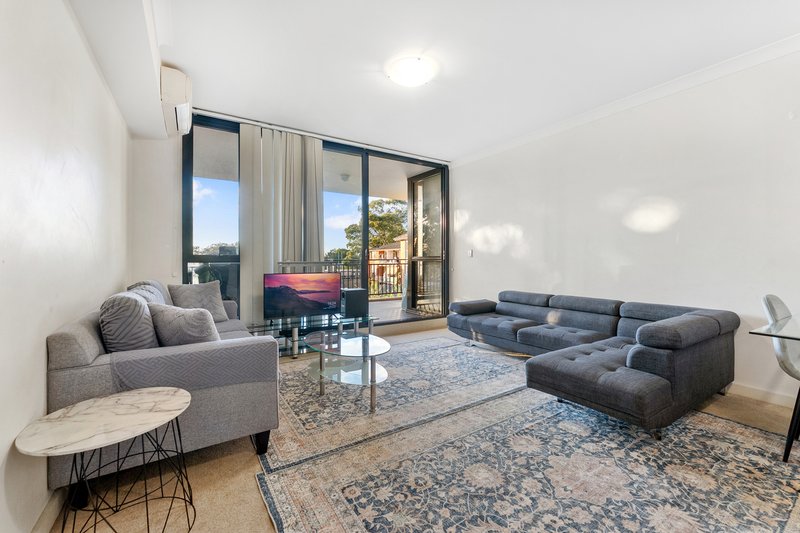 Photo - 205/5A Hampden Road, Lakemba NSW 2195 - Image 4