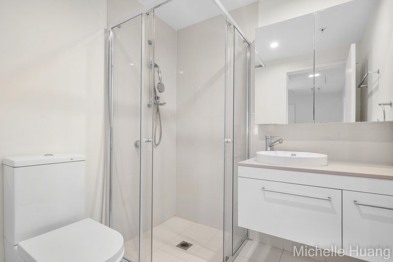 Photo - 2057/16 Hamilton Place, Bowen Hills QLD 4006 - Image 5