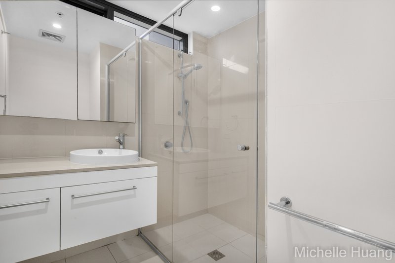 Photo - 2057/16 Hamilton Place, Bowen Hills QLD 4006 - Image 7