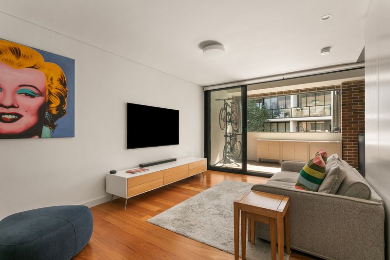 Photo - 205/8 Gantry Lane, Camperdown NSW 2050 - Image 2