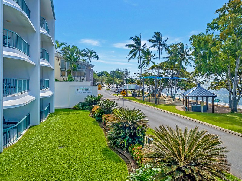 Photo - 205/89-91 Vasey Esplanade, Trinity Beach QLD 4879 - Image 2
