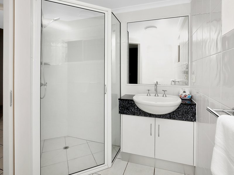 Photo - 205/89-91 Vasey Esplanade, Trinity Beach QLD 4879 - Image 10