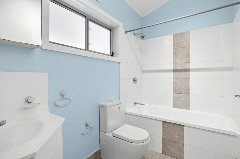 Photo - 2059 Pittwater Road, Bayview NSW 2104 - Image 4