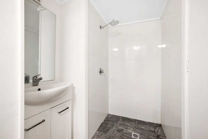 Photo - 205A Barrenjoey Road, Newport NSW 2106 - Image 2