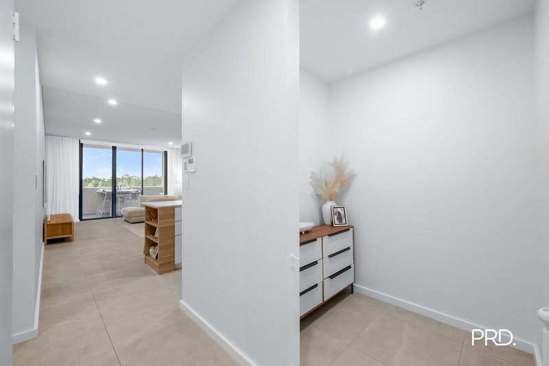 Photo - 205C/90 Glenmore Ridge Drive, Glenmore Park NSW 2745 - Image 2