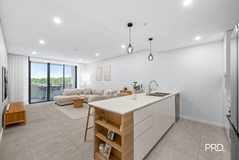 Photo - 205C/90 Glenmore Ridge Drive, Glenmore Park NSW 2745 - Image 4