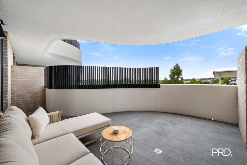 Photo - 205C/90 Glenmore Ridge Drive, Glenmore Park NSW 2745 - Image 10