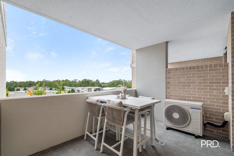 Photo - 205C/90 Glenmore Ridge Drive, Glenmore Park NSW 2745 - Image 11