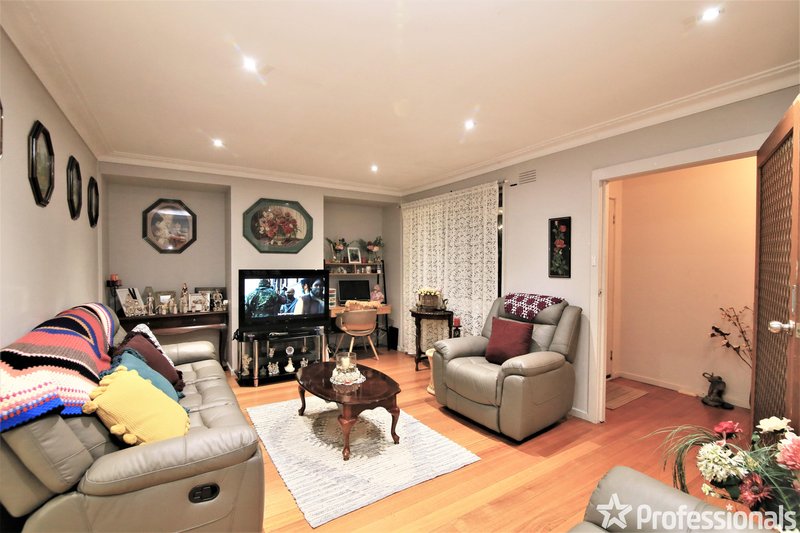 Photo - 206 Alfrieda Street, St Albans VIC 3021 - Image 6