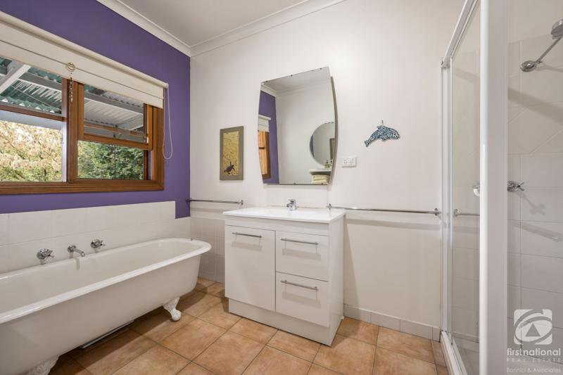 Photo - 206 Alma Road, Beechworth VIC 3747 - Image 13