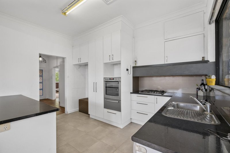 Photo - 206 Eaglehawk Road, Long Gully VIC 3550 - Image 5
