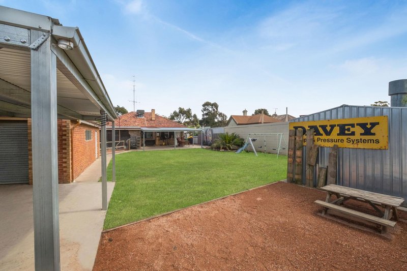 Photo - 206 Eaglehawk Road, Long Gully VIC 3550 - Image 12
