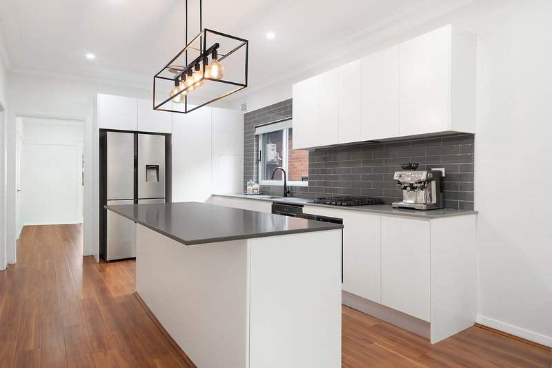 Photo - 206 King Georges Road, Roselands NSW 2196 - Image 3