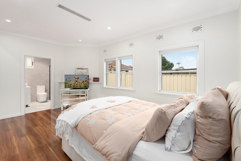 Photo - 206 King Georges Road, Roselands NSW 2196 - Image 4