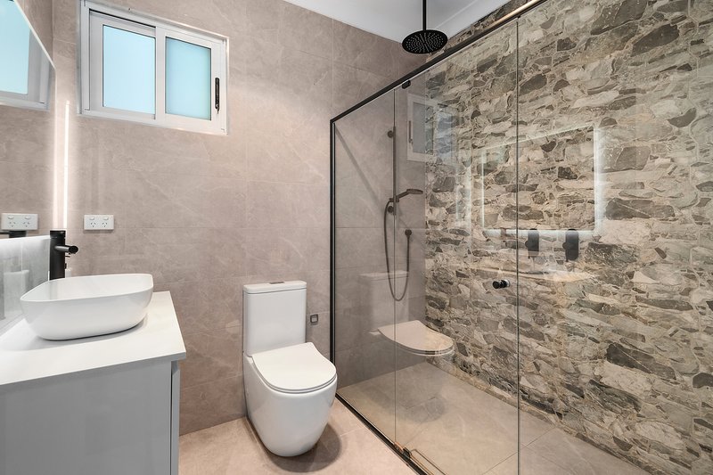 Photo - 206 King Georges Road, Roselands NSW 2196 - Image 5