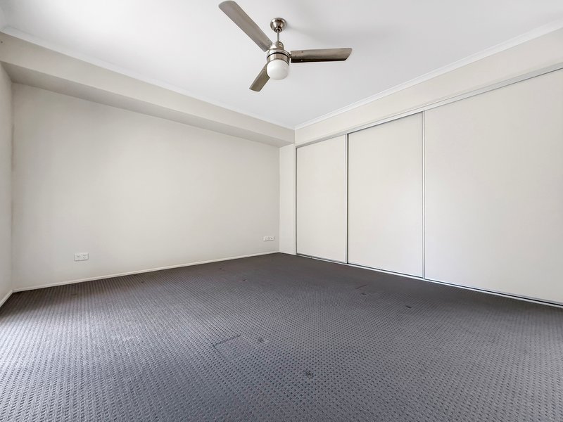 Photo - 206 Macdonald Drive, Narangba QLD 4504 - Image 6