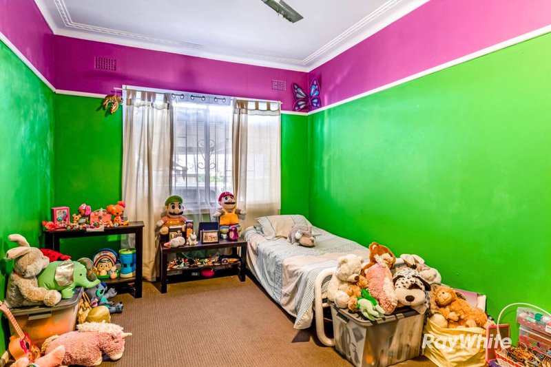 Photo - 206 Quakers Road, Quakers Hill NSW 2763 - Image 2