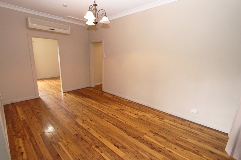 Photo - 206 Rocket Street, Bathurst NSW 2795 - Image 2