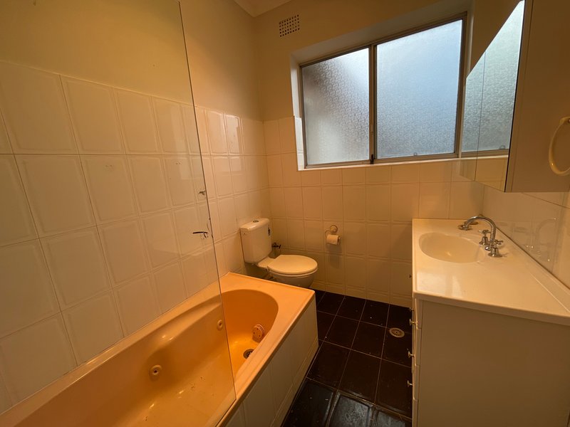 Photo - 206 Slade Road, Bardwell Park NSW 2207 - Image 8