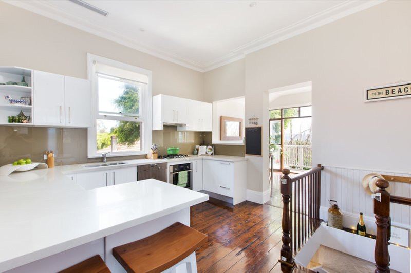 Photo - 206 Sydney Road, Fairlight NSW 2094 - Image 3