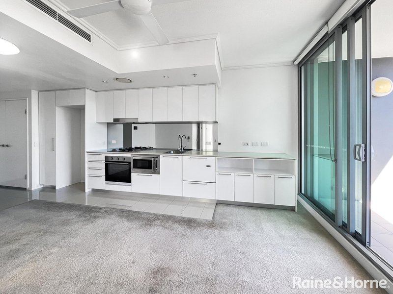 Photo - 20603/8 Hercules Street, Hamilton QLD 4007 - Image 8