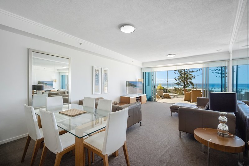 Photo - 206/110 Marine Parade 'Reflections Tower Two' , Coolangatta QLD 4225 - Image 11