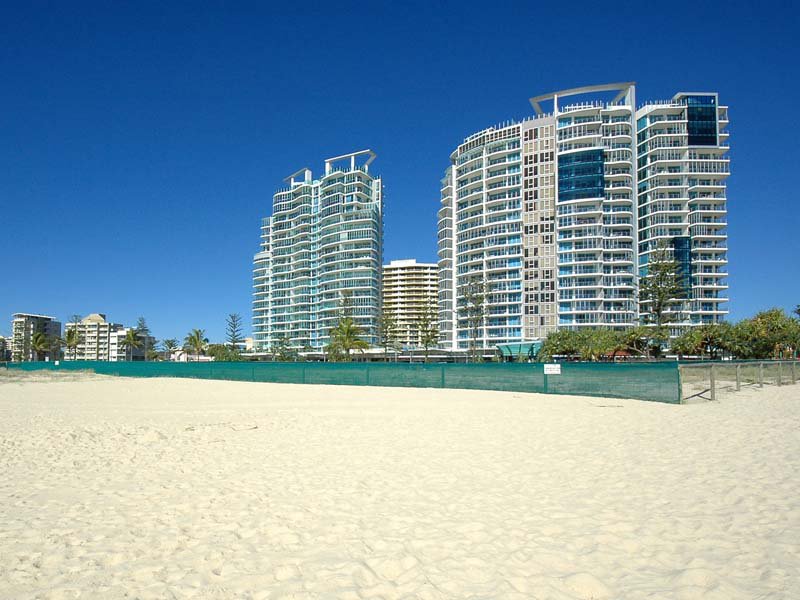 Photo - 206/110 Marine Parade 'Reflections Tower Two' , Coolangatta QLD 4225 - Image 16