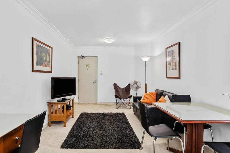 Photo - 206/112 Mounts Bay Road, Perth WA 6000 - Image 8